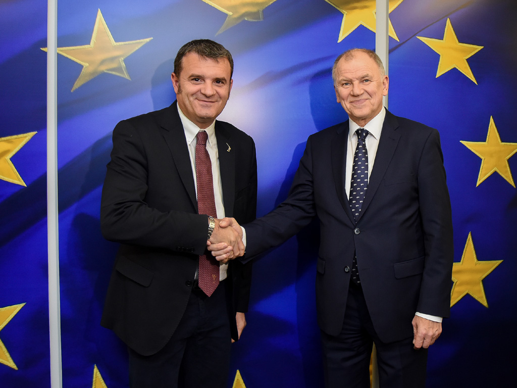 Centinaio e Andriukaitis