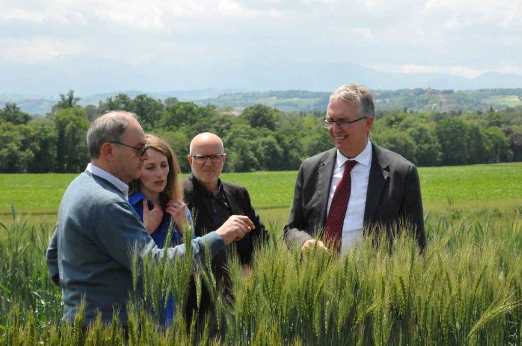 Eugenio Tassinari e Luca Ceriscioli in campo Isea Agroservice