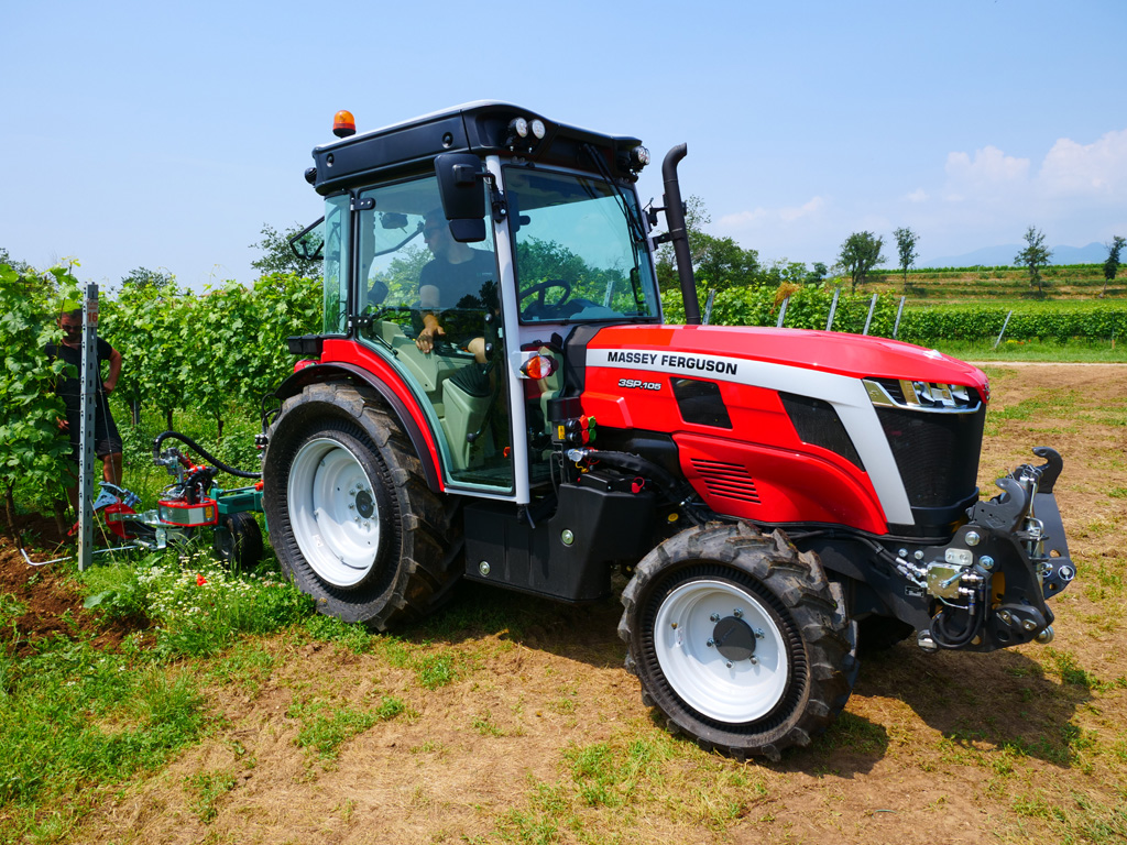 Massey Ferguson 3SP.105, lo specializzato a tutto tondo - L'Informatore ...