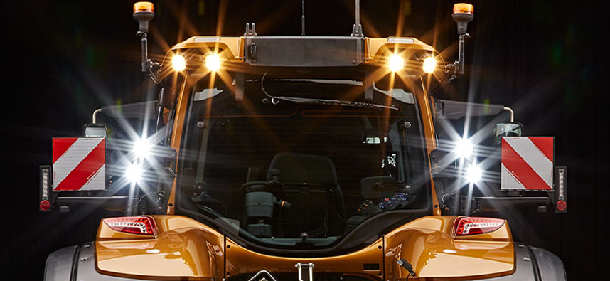 Valtra Unlimited luci led