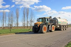 Trattore veloce su strada