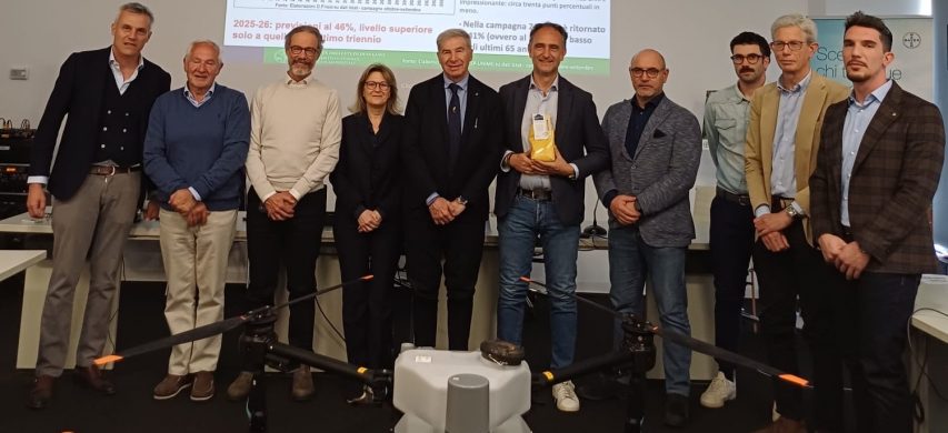 Mario Vigo, assessore Alessandro Beduschi e i partner Combimais PLUS