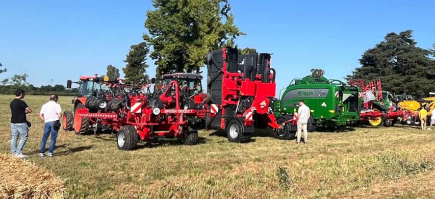 Alcune macchine importate da Save in Italia prima dell'inizio dell'evento